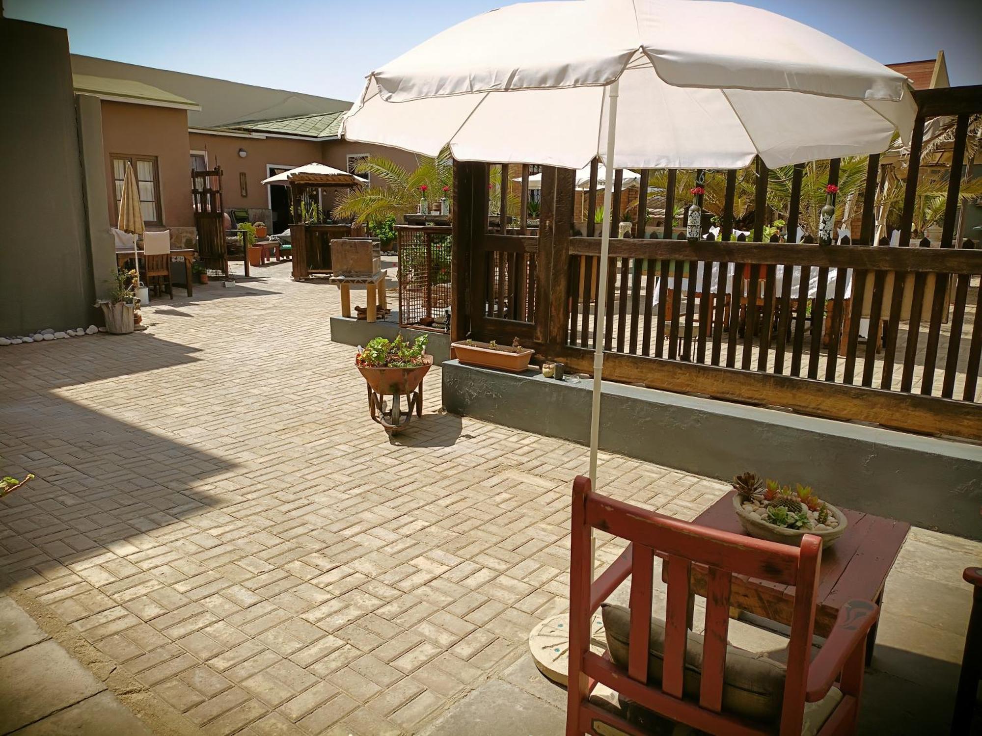 Rustic Inn Swakopmund Exterior photo